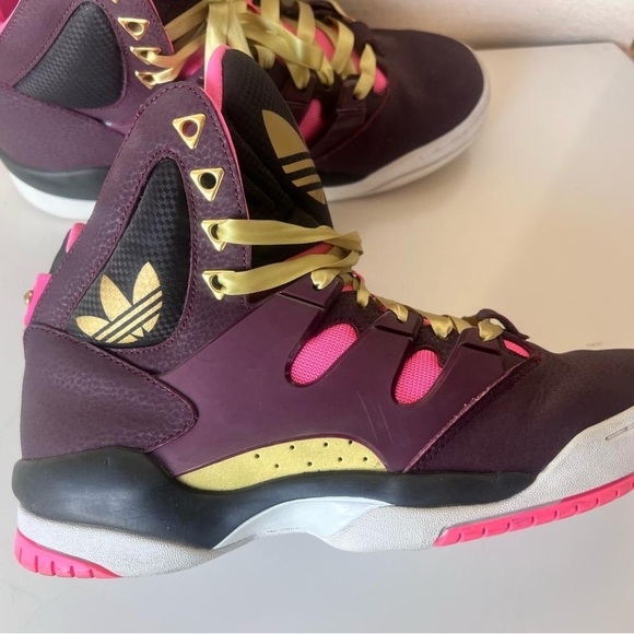 Adidas Purple and Pink Sneakers with Gold Accents - Picture 4 of 9